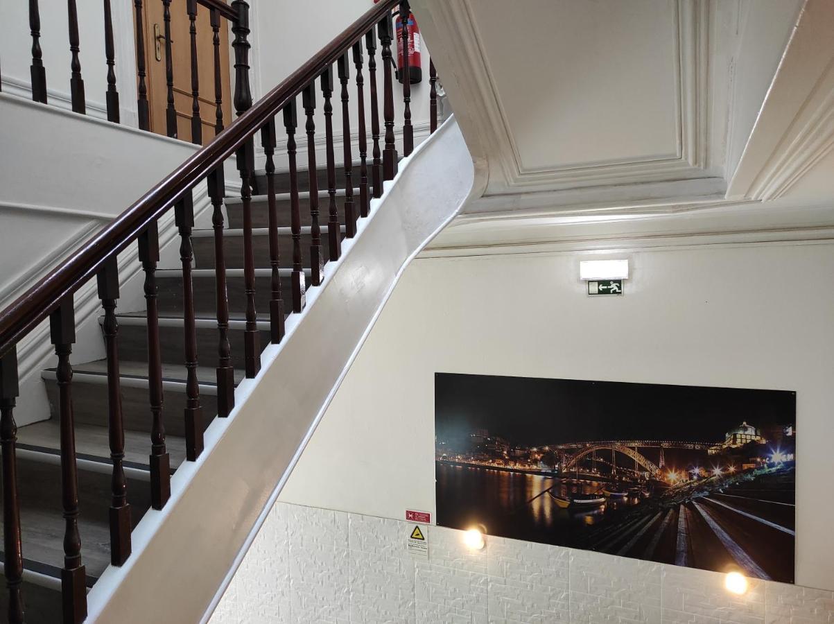 Lira Guest House B&B Porto Bagian luar foto