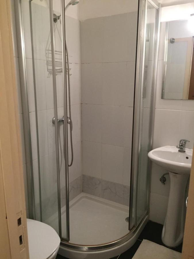 Lira Guest House B&B Porto Bagian luar foto