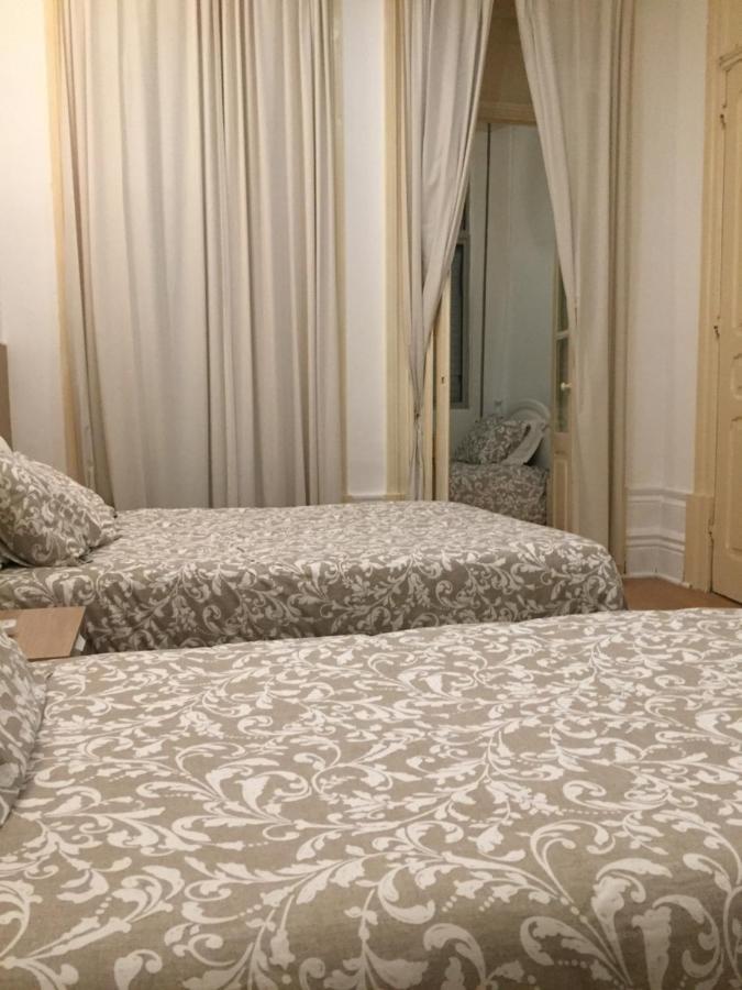 Lira Guest House B&B Porto Bagian luar foto